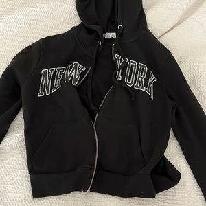Tillys cropped zip up